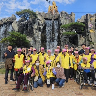 2024년 이용자 나들이 프로그램(주야간보호서비스) 이미지